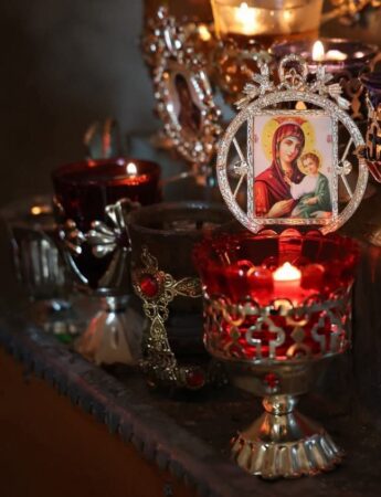 Începe Postul Paștelui: O perioadă de curățire spirituală și pregătire pentru Înviere Astăzi, 3 martie 2025, începe Postul Paștelui, o perioadă sacrală de 40 de zile, în care credincioșii ortodocși se pregătesc spiritual pentru Marea Sărbătoare a Învierii Domnului. Această perioadă de post este o oportunitate de a ne curăța trupul și sufletul, prin rugăciune, fapte bune și purificare interioară.