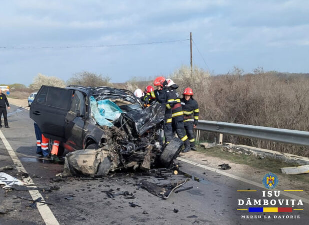 Tragedie pe DN 7 în  zona Titu Ieri, 26 martie, în jurul orei 09:13, echipajele de intervenție au fost solicitate pentru un grav accident rutier produs pe DN 7, în localitatea Titu, în care au fost implicate un autoturism și un camion. La fața locului, pompierii din Detașamentul Titu au intervenit cu o autospecială de stingere cu modul de descarcerare, o autospecială de descarcerare și un echipaj SMURD.