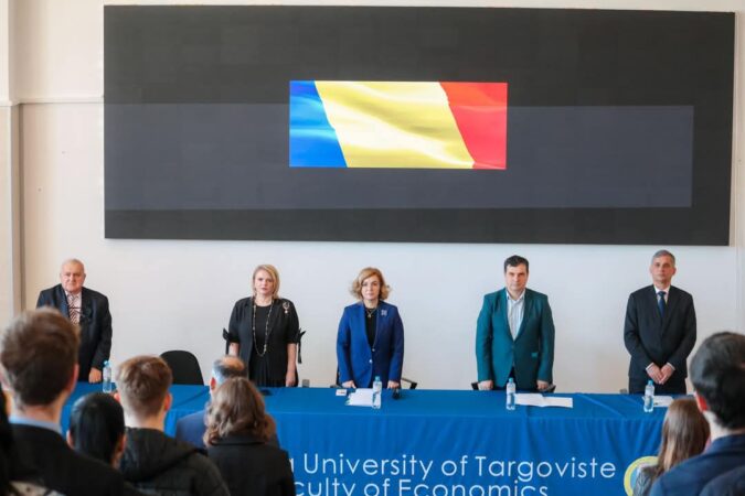 Sesiunea Internațională de Comunicări Științifice, un succes la Universitatea Valahia din Târgoviște În perioada 20-21 martie 2025, Universitatea Valahia din Târgoviște a găzduit cu mare succes Sesiunea Internațională de Comunicări Științifice a Cercurilor Studențești, eveniment cu tema „Performanță și Competitivitate în Societatea Cunoașterii”. Acesta a constituit și faza locală a Olimpiadei Naționale a Studenților Economiști și a reunit participanți din toată țara, dar și din universități de prestigiu din străinătate.