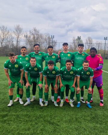 Voința Crevedia strălucește și este calificată în semifinalele Cupei României Voința Crevedia a reușit să impresioneze în fața Valahii Târgoviște, câștigând cu un scor categoric de 8-0, într-un meci în care echipa a dominat de la început până la sfârșit.