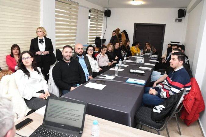 Studenții de azi, profesioniștii de mâine! Facultatea de Drept și Științe Administrative din cadrul Universității Valahia din Târgoviște, a organizat un workshop inovator în cadrul proiectului