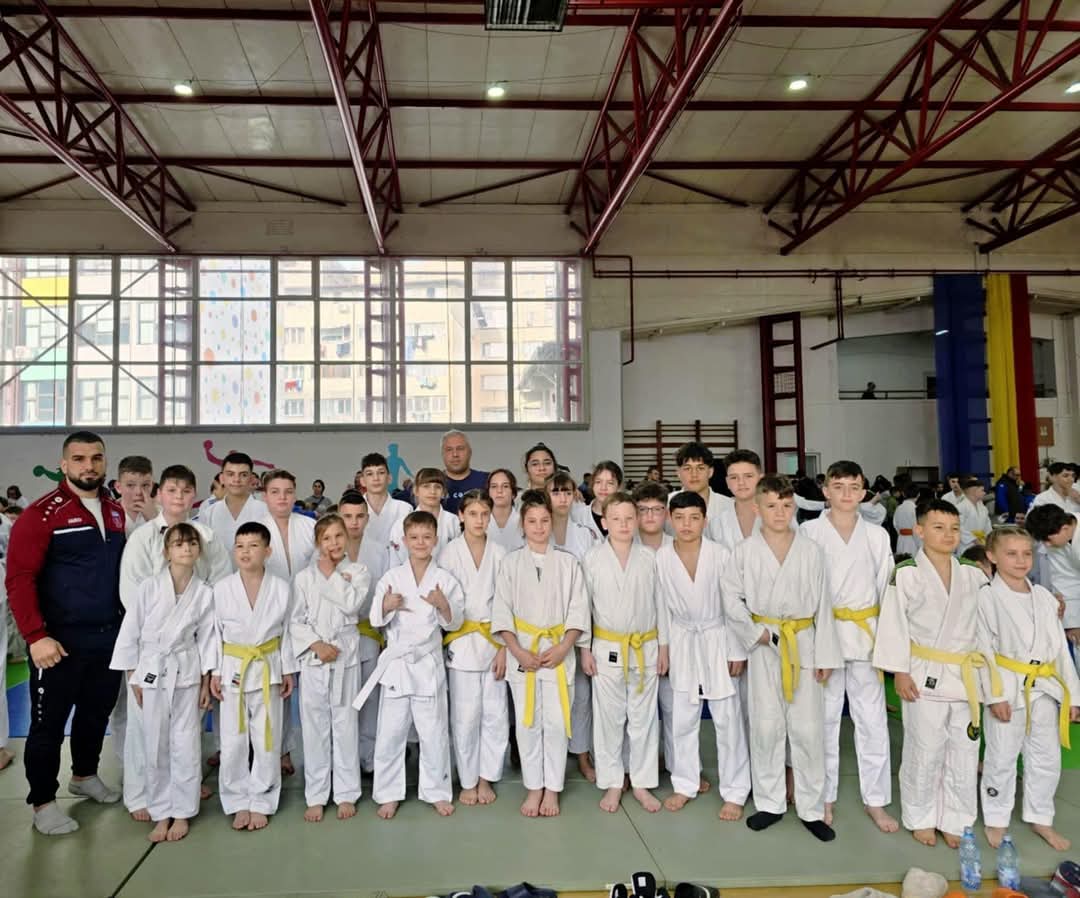 Sportivii de la Clubul Sportiv Școlar Târgoviște au obținut rezultate remarcabile la competiția de judo „Cupa Râmnicului”, desfășurată la Râmnicu Vâlcea