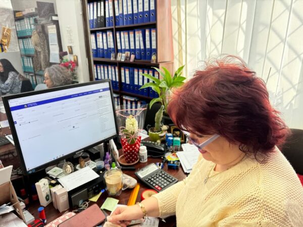 Doar până pe 31 martie, reducere de 10% pentru plata taxelor și impozitelor la Primăria Răzvad Primăria Răzvad mulțumește cetățenilor care au achitat deja impozitele și reamintește celor care nu au reușit că pot beneficia de o reducere de 10% la plata acestora până pe 31 martie 2025.