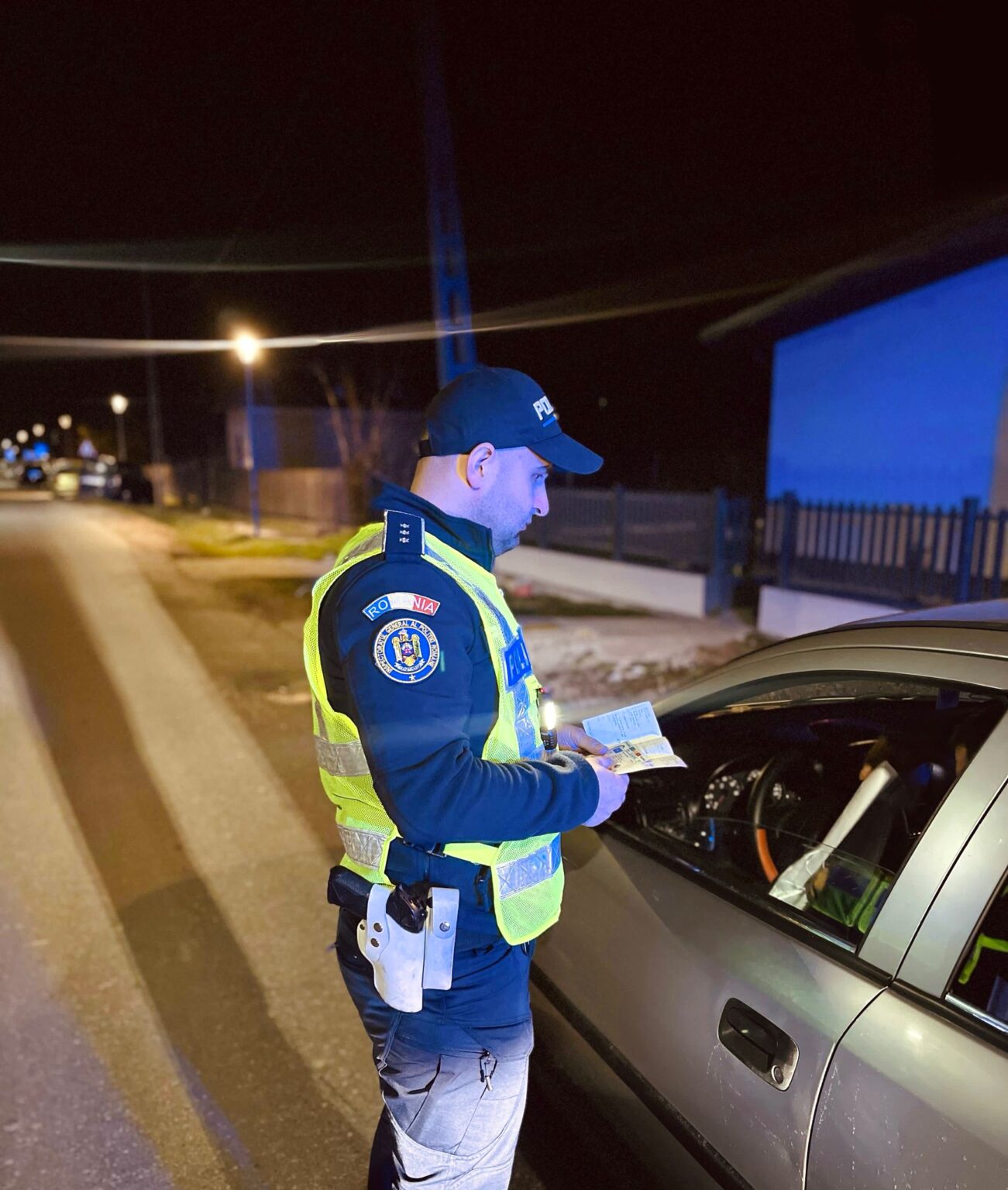 ATENȚIE! Razie de amploare în Dâmbovița în perioada 17-23 martie Poliția Dâmbovița derulează o amplă acțiune pentru prevenirea accidentelor rutiere cauzate de distragerea atenției la volan