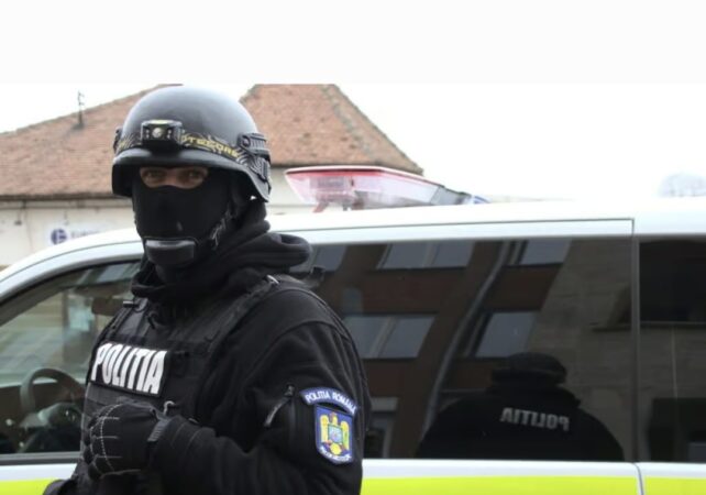 Scandal sângeros într-o parcare din Târgoviște Polițiștii din cadrul Poliției Municipiului Târgoviște – Biroul Investigații Criminale, în urma cercetărilor efectuate sub coordonarea unui procuror de la Parchetul de pe lângă Judecătoria Târgoviște