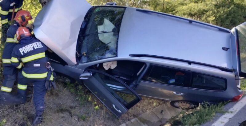 Un grav accident rutier a avut loc  în localitatea Pitaru, județul Dâmbovița. Polițiștii din cadrul Formațiunii Rutiere Titu au fost sesizați cu privire la producerea evenimentului și s-au deplasat de urgență la fața locului.