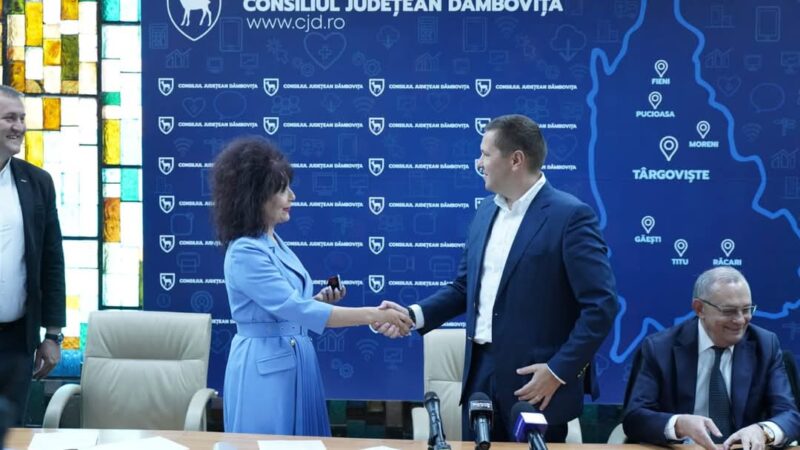 CJ Dâmbovița sprijină inițiativele locale: 29 de proiecte beneficiază de finanțare nerambursabilă Președintele Consiliului Județean Dâmbovița, Corneliu Ștefan, a anunțat semnarea a 29 de contracte de finanțare nerambursabilă destinate susținerii unor proiecte valoroase derulate de asociații și ONG-uri din județ. În total, valoarea fondurilor alocate se ridică la 575.000 lei, sprijinind astfel diverse inițiative de dezvoltare în județ.