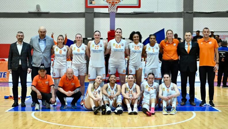 Drumul spre victorie continuă! CSM Târgoviște luptă pentru finala Ligii Naționale de Baschet Feminin! După un început echilibrat al seriei, scorul general este 1-1, iar acum CSM Târgoviște va înfrunta SEPSI SIC vineri (25 aprilie), de la ora 18:30, și sâmbătă (26 aprilie), de la ora 19:00.