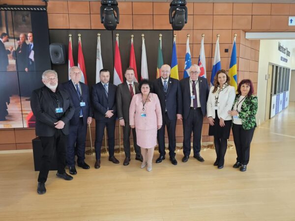 Corneliu Ștefan, președintele CJ Dâmbovița, a fost la Sesiunea Plenară a Comitetului European al Regiunilor Zilele trecute, președintele Consiliului Județean Dâmbovița, Corneliu Ștefan, a fost prezent la sesiunea plenară a Comitetului European al Regiunilor,