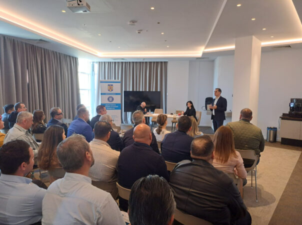 ITM Dâmbovița, alături de angajatorii din construcții: Informare și prevenție pentru un mediu de muncă sigur Cu prilejul Zilei Internaționale a Securității și Sănătății în Muncă și în cadrul Campaniei naționale privind respectarea legislației muncii și a normelor de securitate în construcții, Inspectoratul Teritorial de Muncă Dâmbovița a organizat o acțiune de informare dedicată antreprenorilor locali din domeniul construcțiilor.