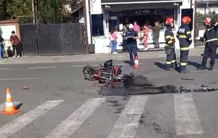 Motociclist grav rănit într-o coliziune cu un autoturism pe Strada Lt. Stancu Ion din Târgoviște Un accident rutier grav a avut loc ieri după-amiază, în jurul orei 17:10, pe strada Locotenent Stancu Ion din municipiul Târgoviște, între un autoturism și o motocicletă. Intervenția promptă a echipajelor de urgență a fost esențială pentru limitarea efectelor accidentului și salvarea victimei.