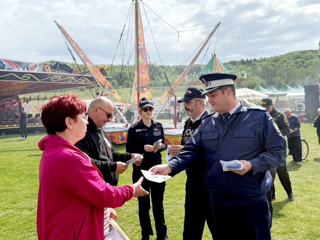 Ieri, 23 aprilie 2025, structurile teritoriale ale Ministerului Afacerilor Interne (M.A.I.) din județul Dâmbovița au organizat o acțiune importantă de informare și prevenire în rândul cetățenilor