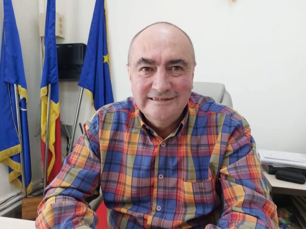 Proiecte importante pentru comuna Voinești: Administrația locală, dedicată dezvoltării infrastructurii Primarul comunei Voinești, Gabriel Dănuț Sandu, a prezentat raportul de activitate pentru luna aprilie 2025, evidențiind progresele realizate în cadrul mai multor proiecte de infrastructură și dezvoltare locală. Aceste inițiative sunt esențiale pentru îmbunătățirea calității vieții cetățenilor din comună și pentru dezvoltarea durabilă a regiunii.