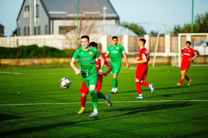 Voința Crevedia devine campioană a Ligii a IV-a Dâmbovița cu șapte etape înainte de final Voința Crevedia a reușit o performanță remarcabilă, devenind matematic campioană a Ligii a IV-a Dâmbovița, cu șapte etape înainte de finalul sezonului