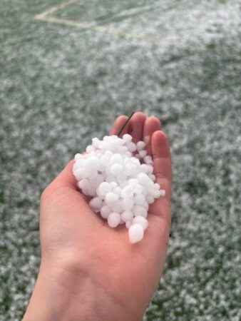 Atenție, instabilitate atmosferică în județul Dâmbovița: Vijelii și grindină Județul Dâmbovița se află sub alertă de instabilitate atmosferică, cu vijelii puternice și posibile căderi de grindină.