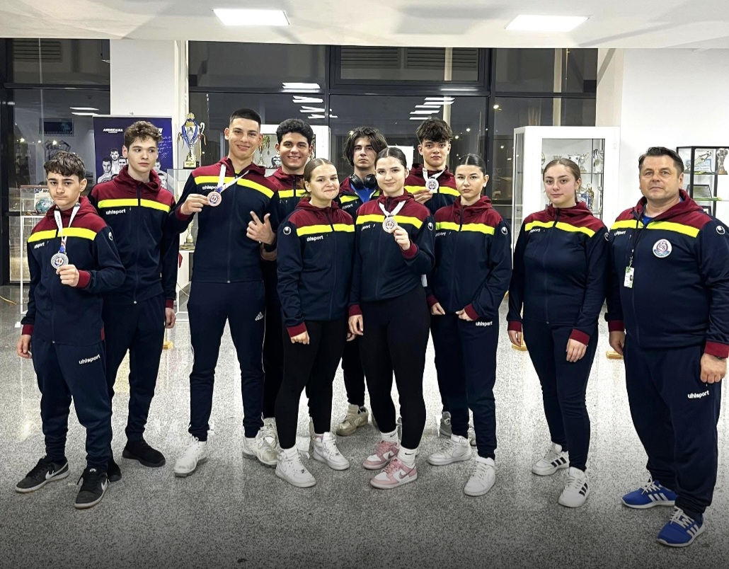 Sportivii de la CS Târgoviște au avut o performanță remarcabilă la Campionatul Național de Karate Interstiluri. La această competiție de prestigiu, care a reunit 790 de sportivi din 72