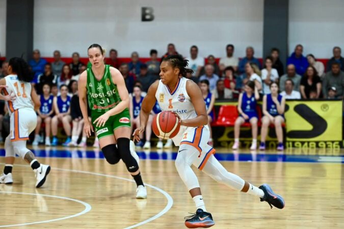 CSM Târgoviște este vicecampioana României în Baschet Feminin, sezonul 2024-2025 Echipa de baschet feminin CSM Târgoviște a încheiat sezonul 2024-2025 cu un rezultat remarcabil, ocupând locul al doilea în Liga Națională de Baschet Feminin, după o finală intensă împotriva celor de la SEPSI SIC Sfântu Gheorghe. În fața suporterilor din Sala Ioan Valerian, echipa noastră a luptat din greu, demonstrând o determinare și o unitate impresionante pe tot parcursul meciului.