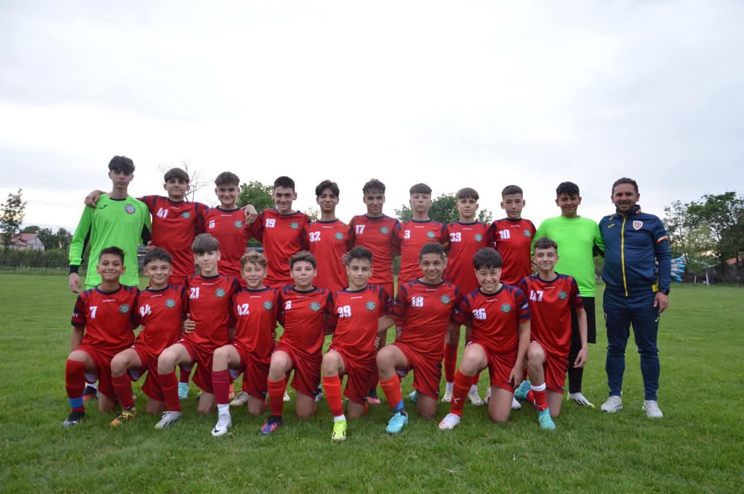 Campionat intens la U15: Kinder Târgoviște și Voința Vișina, umăr la umăr pentru titlul județean