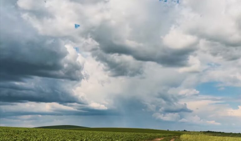 Dublă atenționare COD GALBEN în Dâmbovița: Vreme severă și risc de inundații Dublă atenționare COD GALBEN în Dâmbovița: Vreme severă și risc de inundații