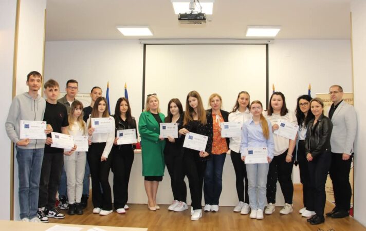 Concursul „EU și UE – cetățenie europeană activă”, ediția a XV-a a fost un succes răsunător Concursul „EU și UE – cetățenie europeană activă”, ediția a XV-a a fost un succes răsunător