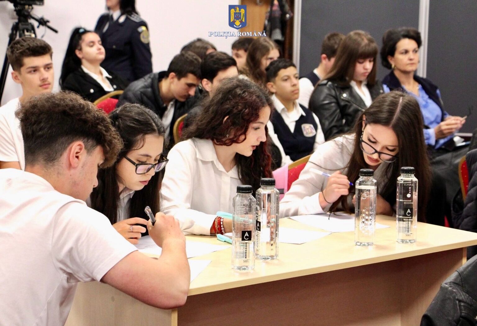 Învăț să mă protejez! Lecții de viață prin educație și implicare civică Învăț să mă protejez! Lecții de viață prin educație și implicare civică