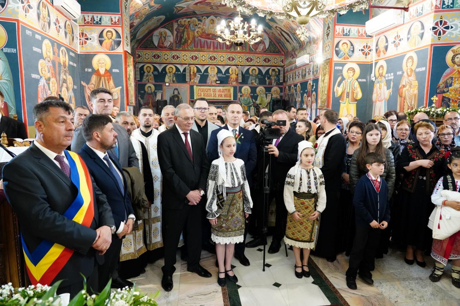 Biserica „Sf. Mare Mucenic Gheorghe” din Ionești, sfințită după ample lucrări de restaurare , un moment de înălțare spirituală și comunitară