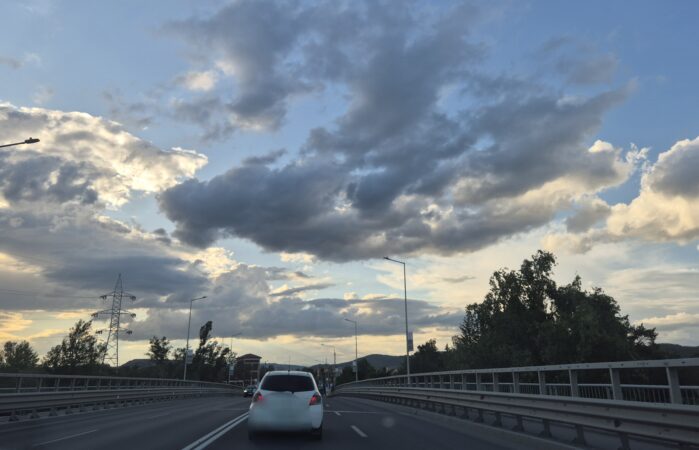 Atenție, județul Dâmbovița sub INFORMARE METEO de instabilitate atmosferică Atenție, județul Dâmbovița sub INFORMARE METEO de instabilitate atmosferică