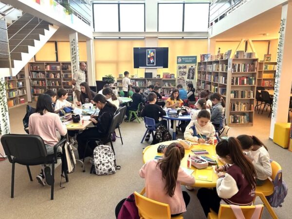 „Nu consuma plastic, frate!” Atelier educațional despre protejarea mediului „Nu consuma plastic, frate!” Atelier educațional despre protejarea mediului