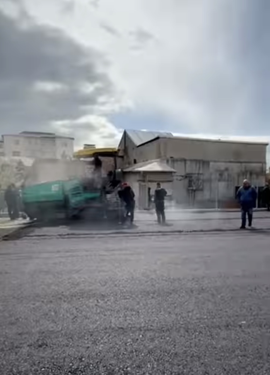 Administrația municipiului Târgoviște se apropie de finalizarea unei investiții importante în infrastructura urbană: amenajarea noii parcări de pe strada Gabriel Popescu, în locul fostului punct termic nr. 2.