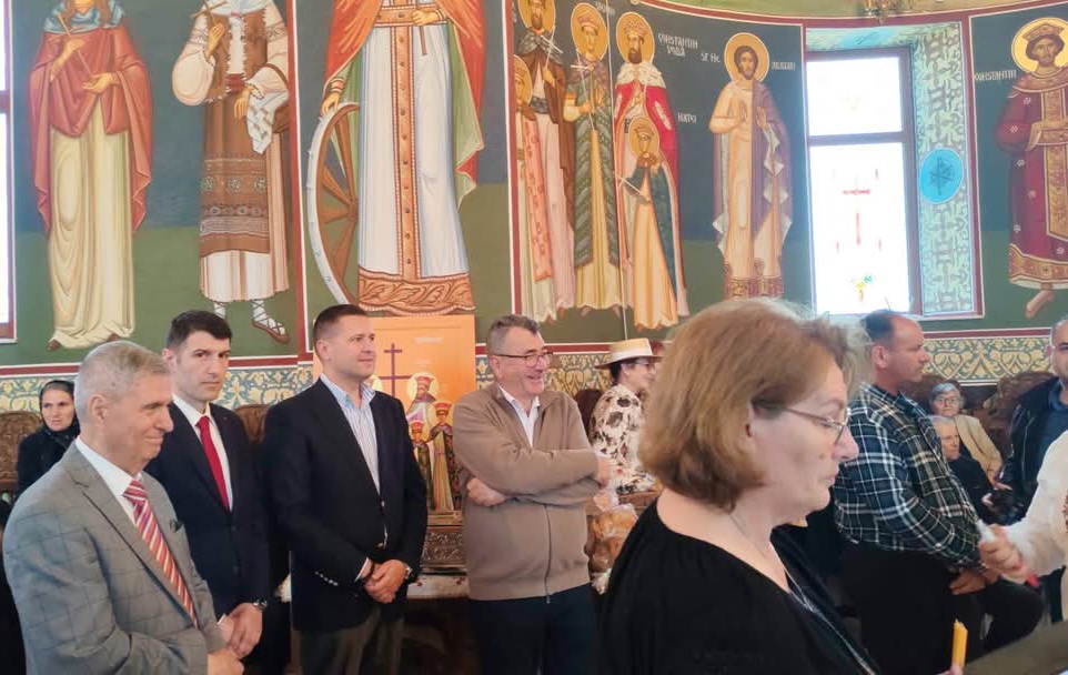 Președintele CJ Dâmbovița, Corneliu Ștefan, a fost alături de comunitatea din Odobești de Hramul Bisericii