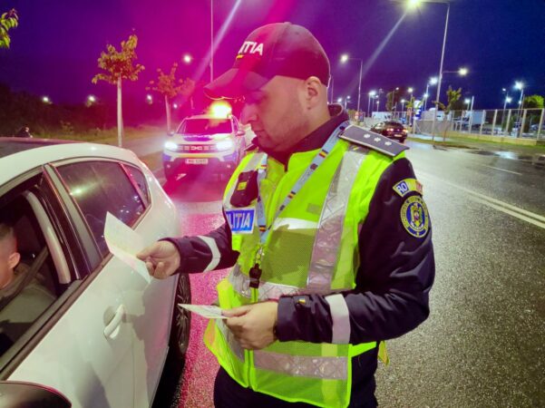 Șoferi băuți, fără permis sau cu mașini radiate, val de infracțiuni rutiere în Dâmbovița Șoferi băuți, fără permis sau cu mașini radiate, val de infracțiuni rutiere în Dâmbovița