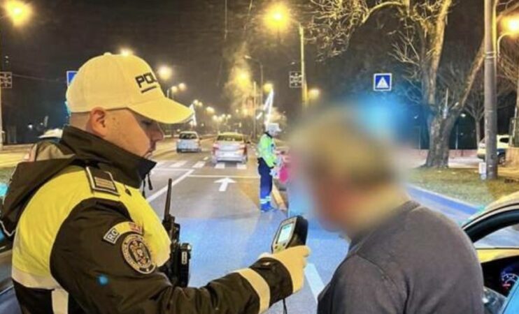 Șoferi depistați băuți la volan pe drumurile din Dâmbovița Șoferi depistați băuți la volan pe drumurile din Dâmbovița