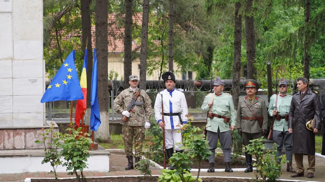 Târgoviște a marcat cu solemnitate Ziua Independenței Naționale: Mesaje de unitate și respect din partea autorităților