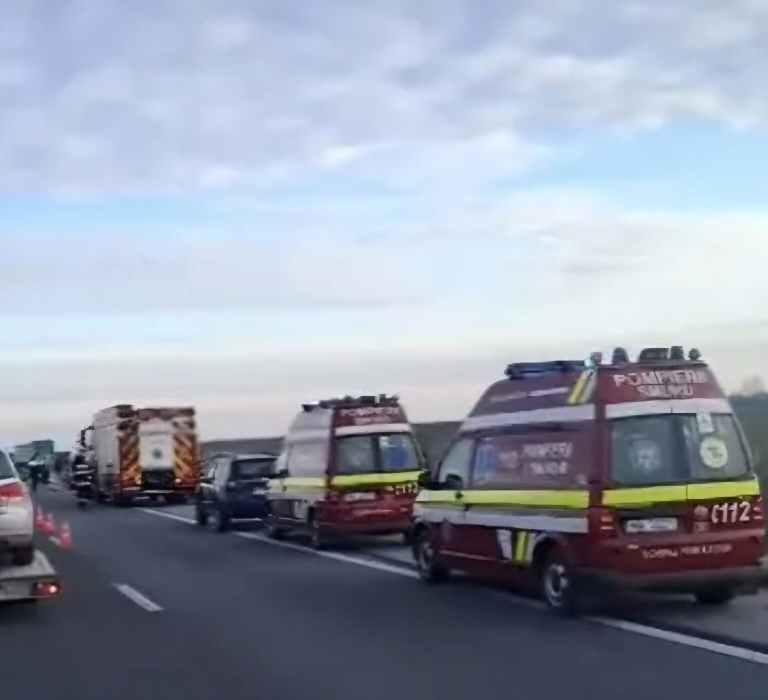 AU VĂZUT MOARTEA CU OCHII AU VĂZUT MOARTEA CU OCHII