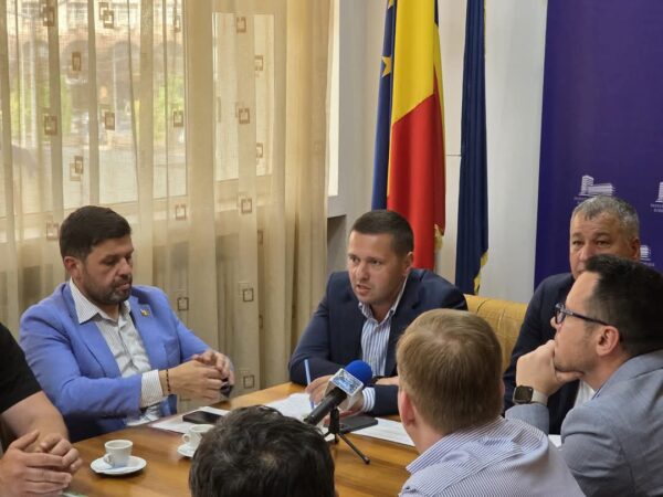 Autoritățile județene trag un semnal de alarmă în privința consumului de droguri în rândul elevilor Autoritățile județene trag un semnal de alarmă în privința consumului de droguri în rândul elevilor