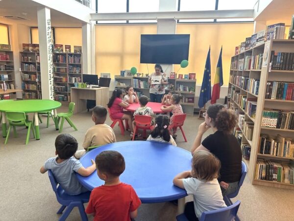 Aventură printre cărți la Biblioteca Județeană Dâmbovița Aventură printre cărți la Biblioteca Județeană Dâmbovița