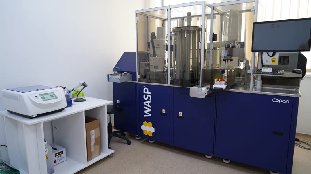 CJ Dâmbovița: Laboratorul Spitalului Județean de UrgențăTârgoviște, dotat cu echipamente de ultimă generație