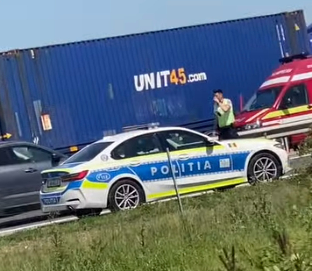 Carambol pe Autostrada A1, în județul Dâmbovița: Un minor și-a pierdut viața, mai multe victime transportate la spital