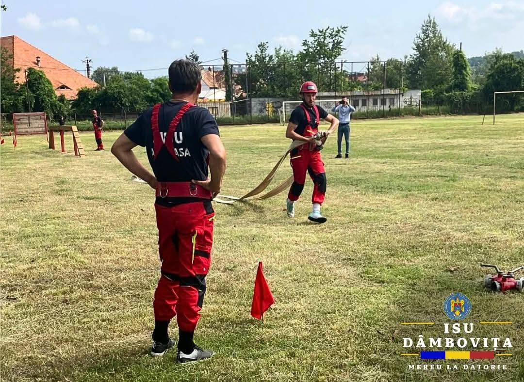 Concursul salvatorilor din Dâmbovița: Cei mai buni s-au calificat la etapa interjudețeană