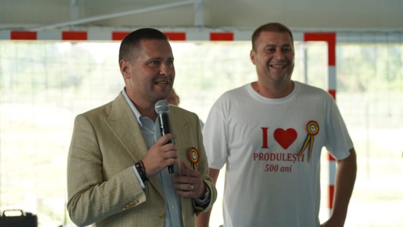 Președintele CJ Dâmbovița, Corneliu Ștefan, alături de comunitatea din Produlești la sărbătoarea celor 500 de ani de atestare