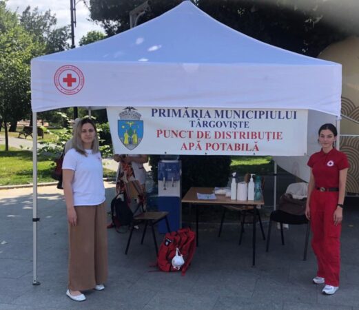 Crucea Roșie Dâmbovița, alături de comunitate în lupta cu canicula Crucea Roșie Dâmbovița, alături de comunitate în lupta cu canicula