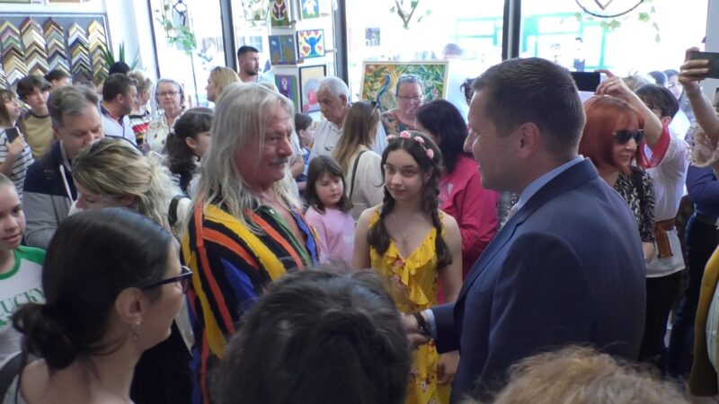 Explozie de culoare și talent la Galeria Framing Art din Târgoviște Explozie de culoare și talent la Galeria Framing Art din Târgoviște