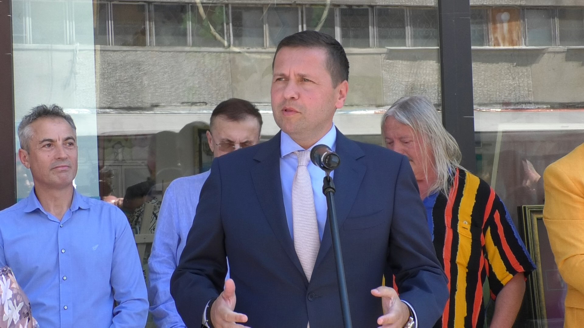 Explozie de culoare și talent la Galeria Framing Art din Târgoviște