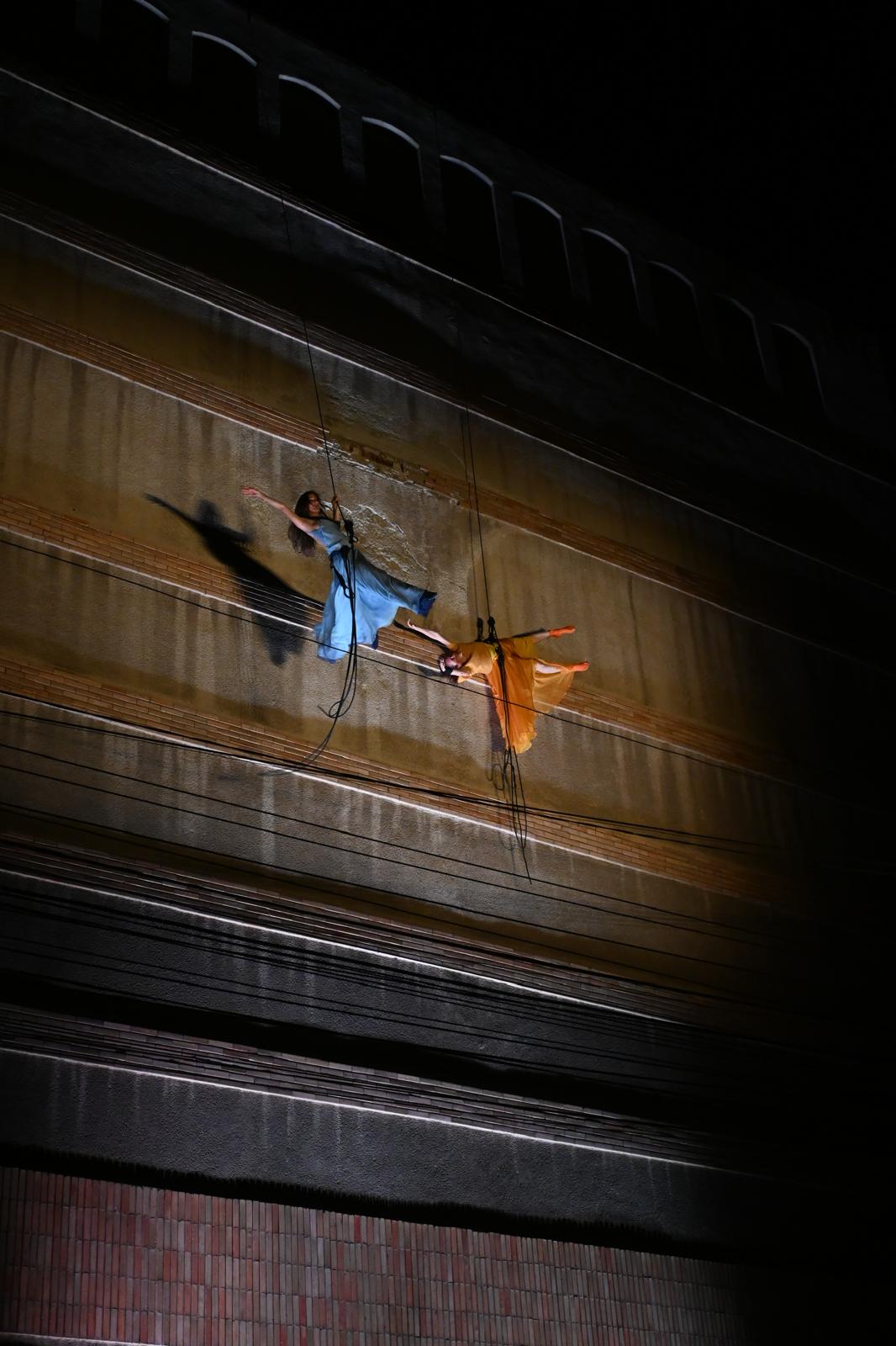 Festivalul BABEL 2025: Artă vie între ritualuri, spectacol stradal și inovație teatrală