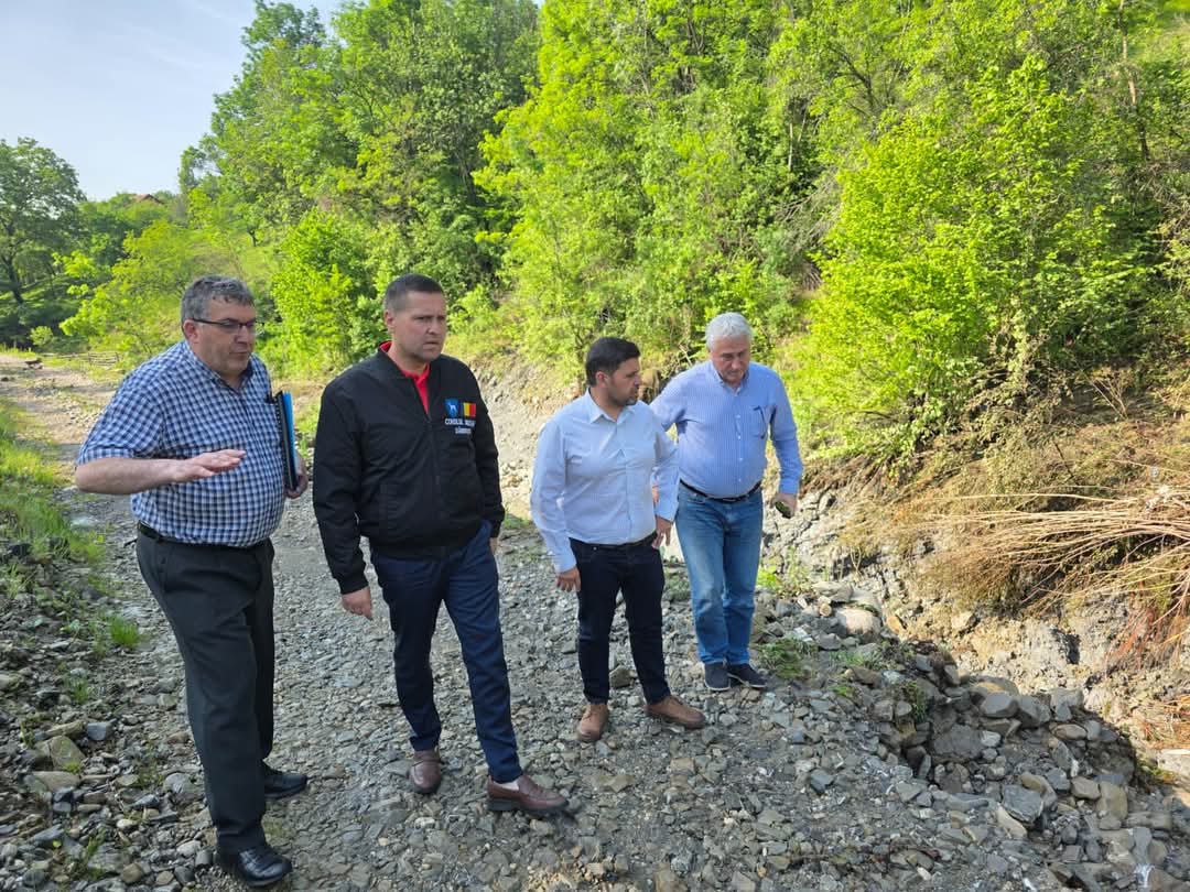 Intervenție rapidă la Pietroșița după viiturile provocate de ploile torențiale: