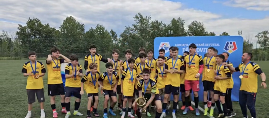 Kinder Târgoviște, noua campioană județeană U15 după o finală spectaculoasă cu Voința Vișina