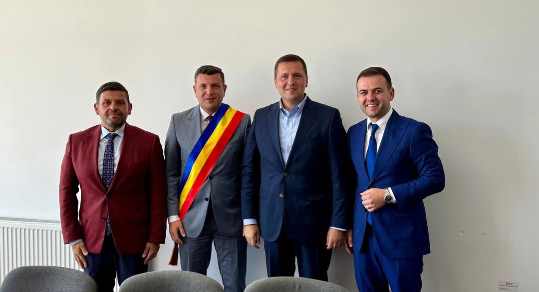 Liviu Vasilescu a preluat mandatul de primar al comunei Gura Ocniței