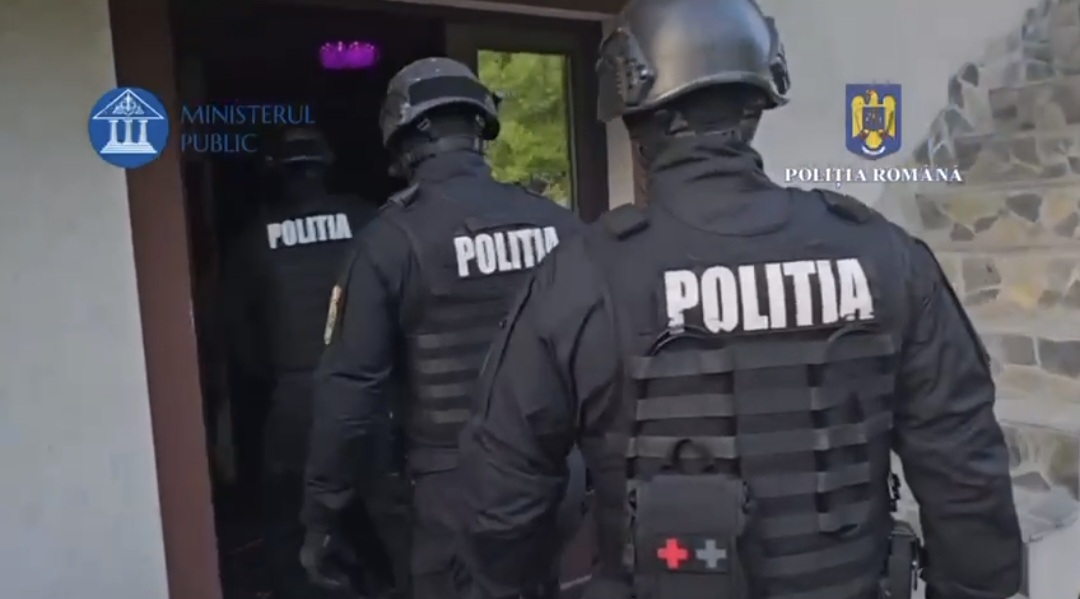 Percheziții în Dâmbovița într-un dosar de nerespectare a drepturilor de autor