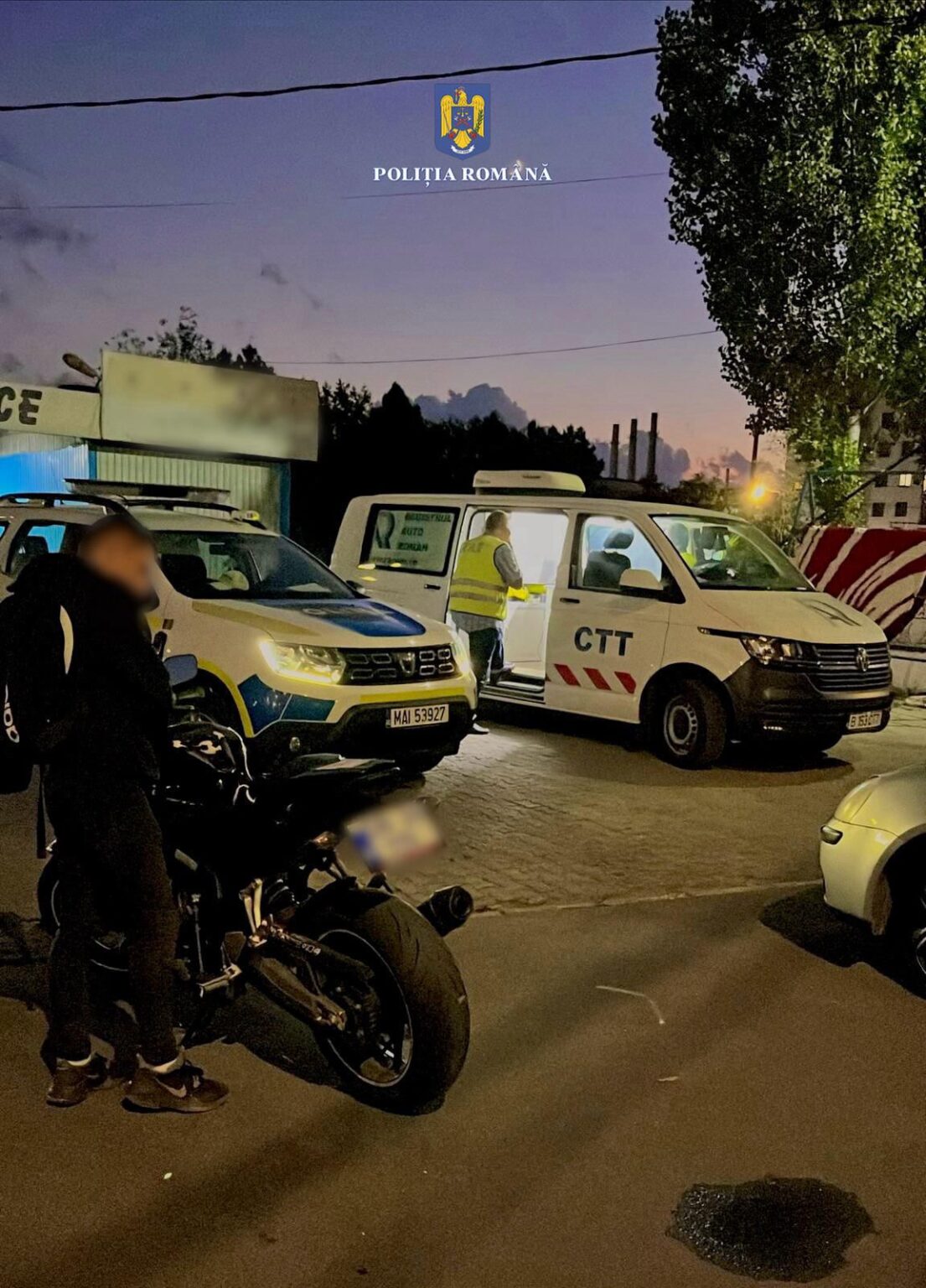 Razie în Târgoviște: Polițiștii și RAR au controlat aproape 100 de vehicule, Razie în Târgoviște: Polițiștii și RAR au controlat aproape 100 de vehicule,