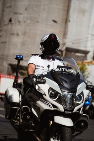 Razie rutieră de amploare în Dâmbovița: Poliția verifică șoferii 24 de ore non-stop! Razie rutieră de amploare în Dâmbovița: Poliția verifică șoferii 24 de ore non-stop!